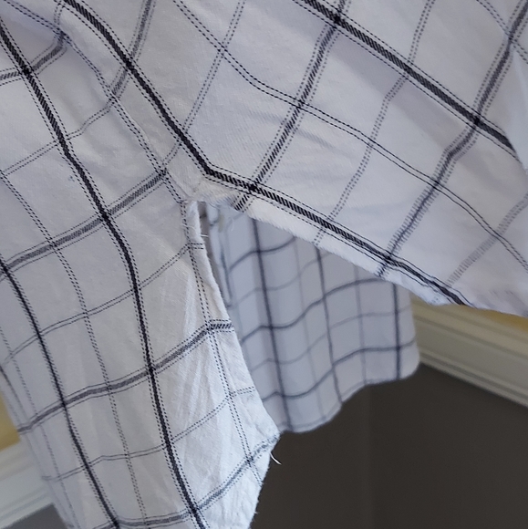 Old Navy Plaid Top - Picture 3 of 6